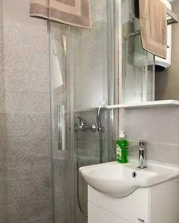 Vujovic Studio Apartment Tivat Buitenkant foto