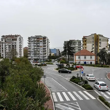 Vujovic Studio Apartment Tivat Buitenkant foto
